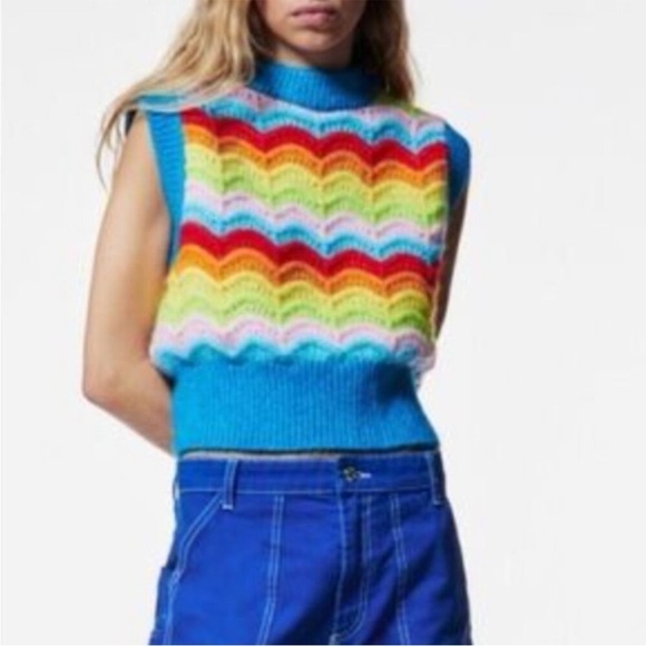 Zara Rainbow Wave Pattern Knit sweater Vest Size Small - Picture 4 of 4